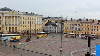 ヘルシンキ大聖堂前の広場