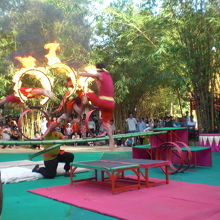 中国村のアトラクションは子供に人気