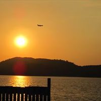 部屋の前から夕陽を眺める事が出来ます　ザ・オンザビーチホテル