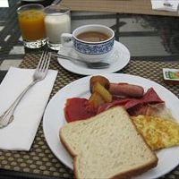 朝食は、種類が豊富で満足できます