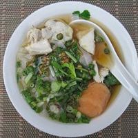 チャイニーズ系guestの為に麺もあります