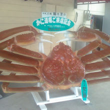 巨大な蟹のオブジェ