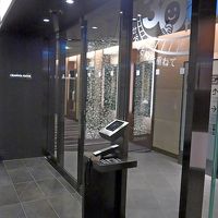 カードキーで入る