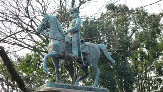 皇族でありながら軍人として活躍