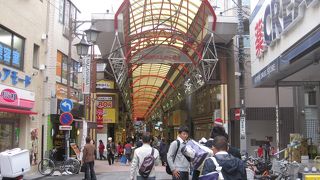 広くて長い商店街