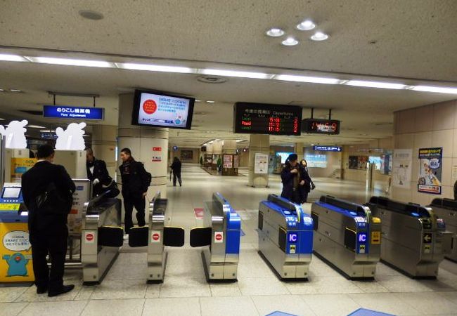 かつては関西本線の始発駅だったＪＲ難波駅