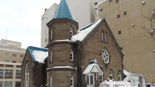札幌の中の雰囲気がある教会