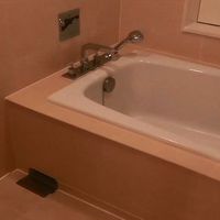 洗い場付きの広い風呂