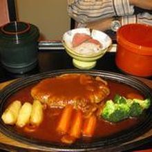 前沢牛ハンバーグ