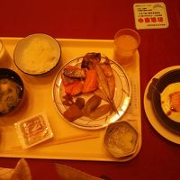 朝食は9時で終了なので830までに行かないといけない追加なし