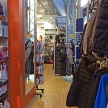 ウインザーラケットショップ 渋谷店でカーペット用テニスシューズを購入 By オリバー ウインザーラケットショップ 渋谷店 のクチコミ フォートラベル