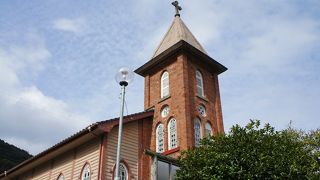 旧浦上天主堂の被爆煉瓦を一部使用