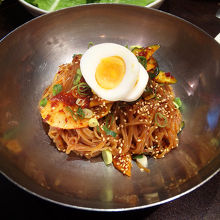 ビビン冷麺。