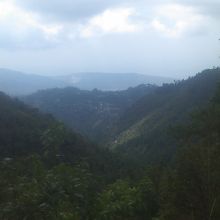 島国であることを忘れさせてくれる山奥の風情でした