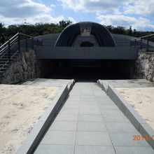 平和の丘にあるモシュメント