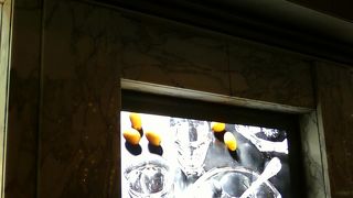 憧れの商品が並びます。