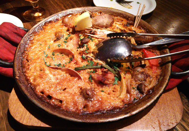 気軽に入れるスペインバル。