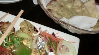 デラナウで食べるインド料理。