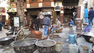 屋根のない鍛冶屋