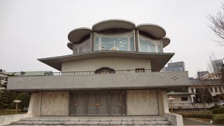 雅楽などが演奏される場所です。