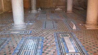 歴代王・王妃のお墓