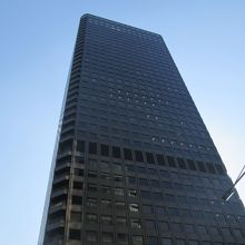 一旦外に出て、外観をパチリ