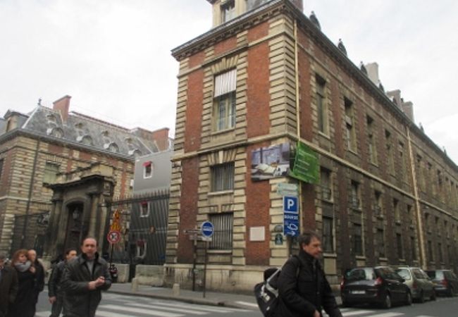 フランス国立図書館　フランス王室図書館が起源