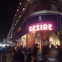 夜のバーボンＳＴはクレイジー！DESIREはカジュアルでお高