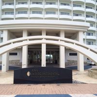 広くて車も停めやすいです