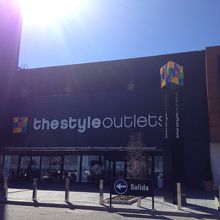 FactoryからThe Style Outletsと改名 