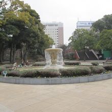 横浜公園