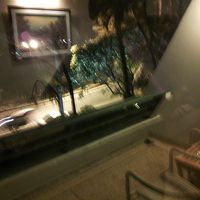 ベランダからの景色が道路って……