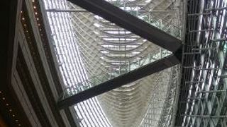 ガラス棟の建物は見るべし！！