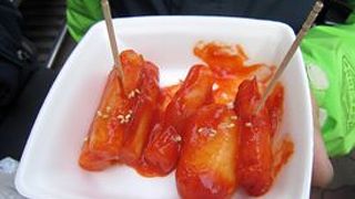 韓国・朝鮮の食材が豊富にそろう。