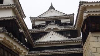 松山市内を一望できます