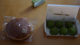 通り過ごしてしまいそうなお店