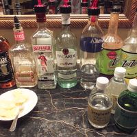 クラブラウンジのアルコール。