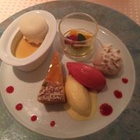 デザートは好きなものを、好きなだけいただけます?