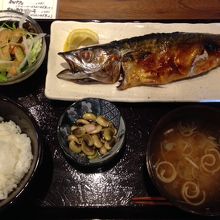 焼きとろさば定食です