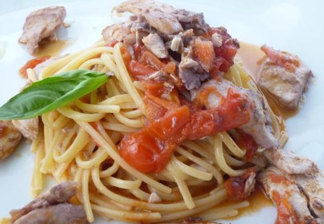 「Ristorante Alberto」は海岸の波打ち際に建つ絶景レストラン♪