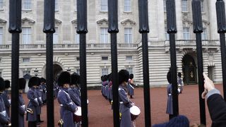 エリザベス女王がいるのかな？