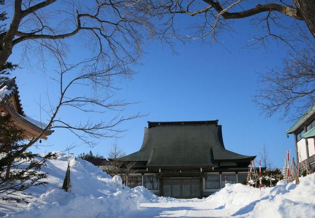 紋別市役所の北側にあるお寺