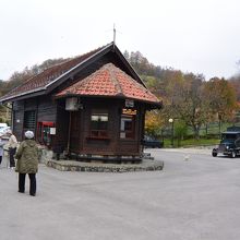 モクラゴラ駅より観光列車に乗車