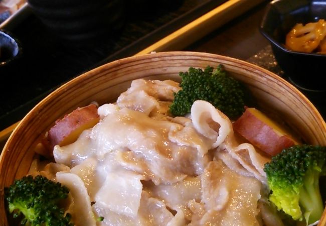 ランチのコスパかなり高いです