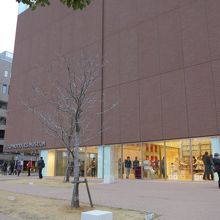 正面入り口景色