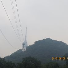 ロープウェーで、いざタワーへ