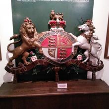 東インド会社の社章です。