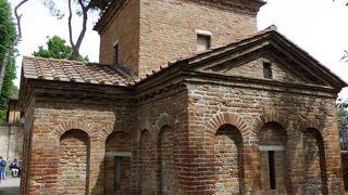 入ったら星空のようだった。