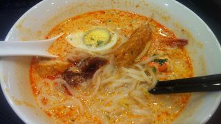 買い物ついでにシンガポール料理を