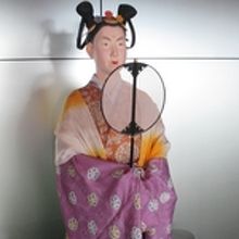 展示物は撮影可能。難波宮の女性象。